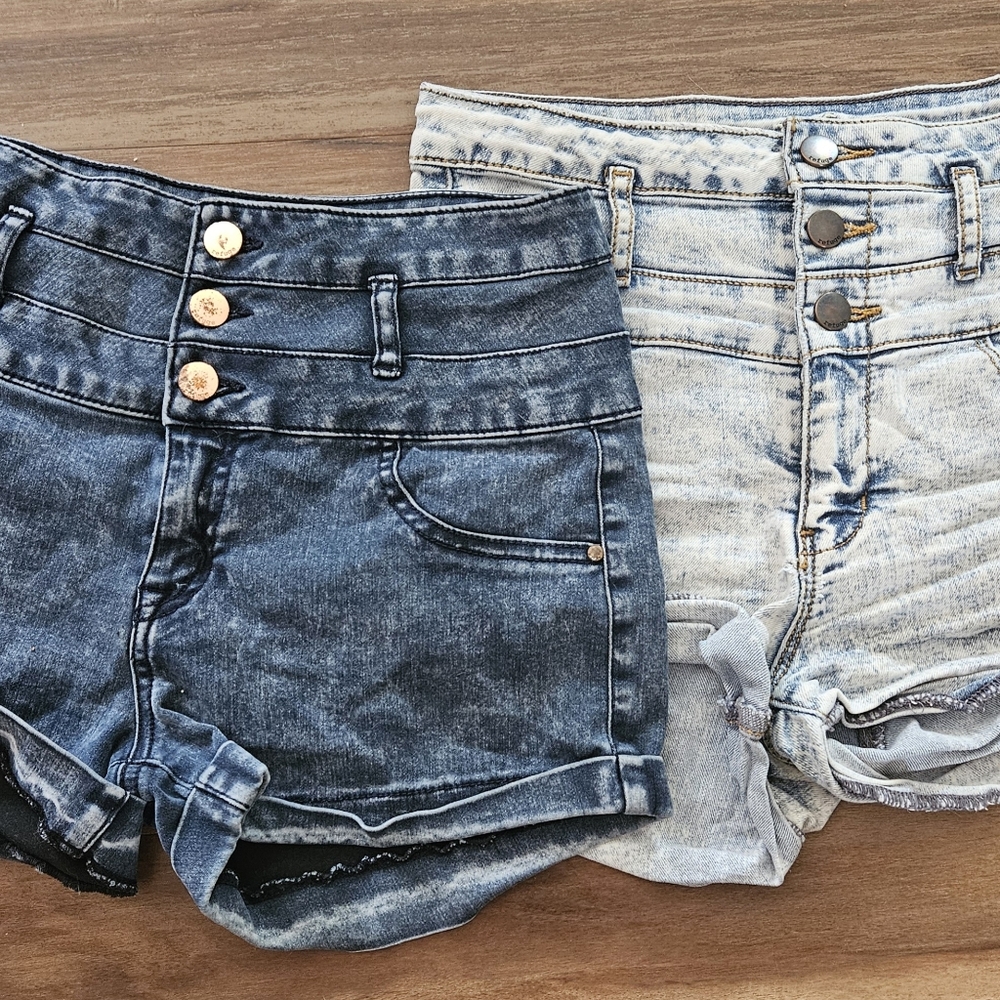 Refuge shorts bundle (2 pairs)